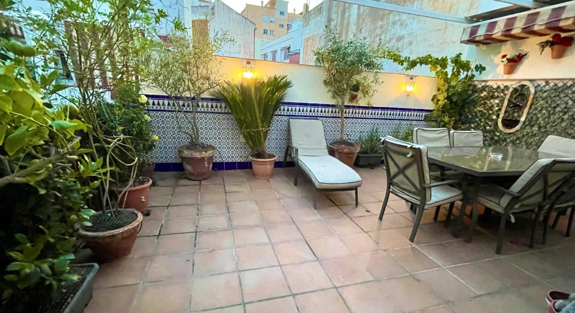 Maravilloso Apartamento Centrico De 70M2, Jardin Propio 40M2 Con Piscina Para Ninos Y Parking Opcional Málaga España